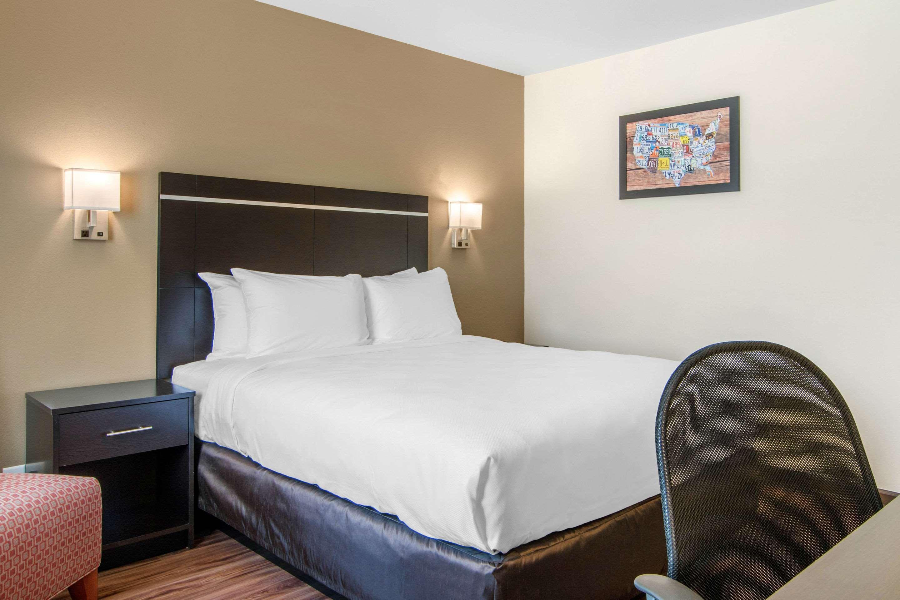 Econo Lodge Inn & Suites Springfield Ngoại thất bức ảnh
